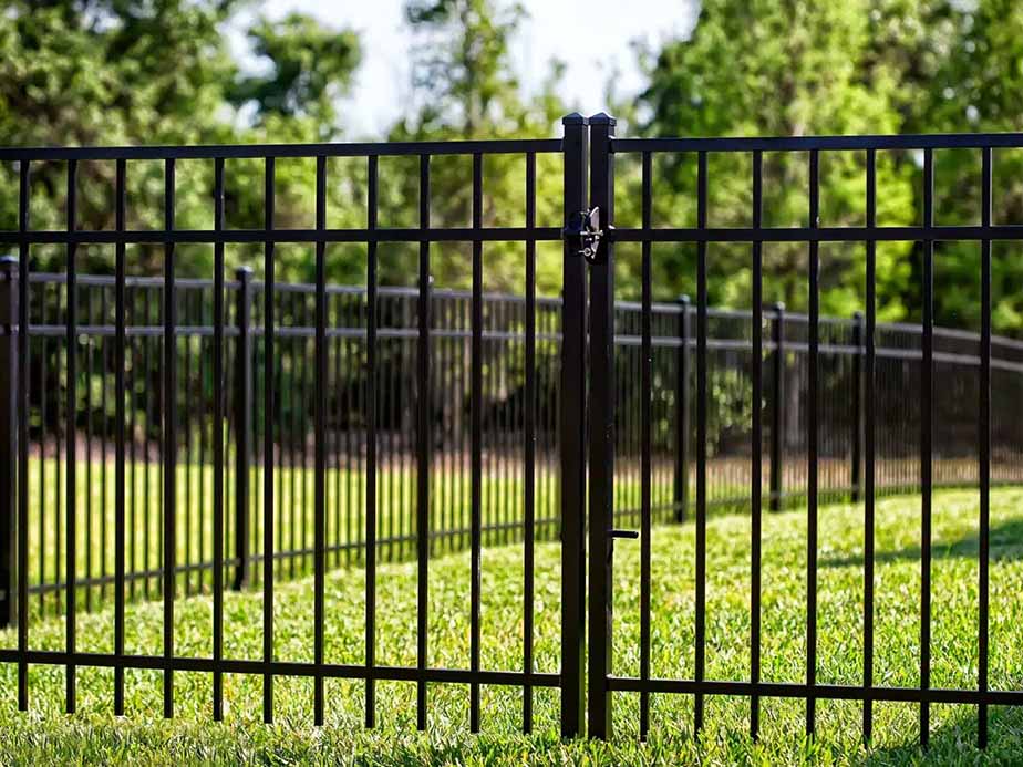 Riverton UT Aluminum Fences