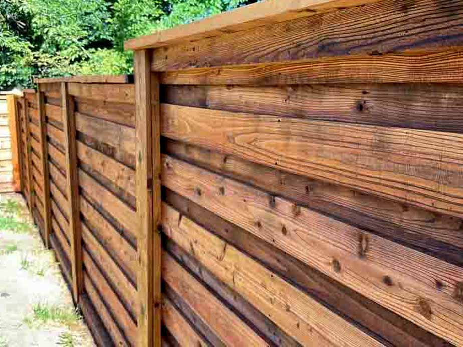 Riverton UT Shadowbox style wood fence